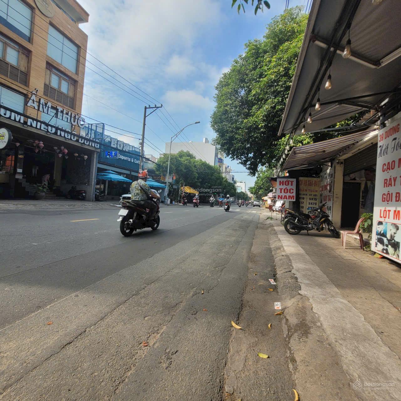 Bán Nhà Góc 2MT Dương Đức Hiền - Phạm Ngọc Thảo P.Tây Thạnh Q.Tân Phú, DT 16x18m Giá 38 tỷ