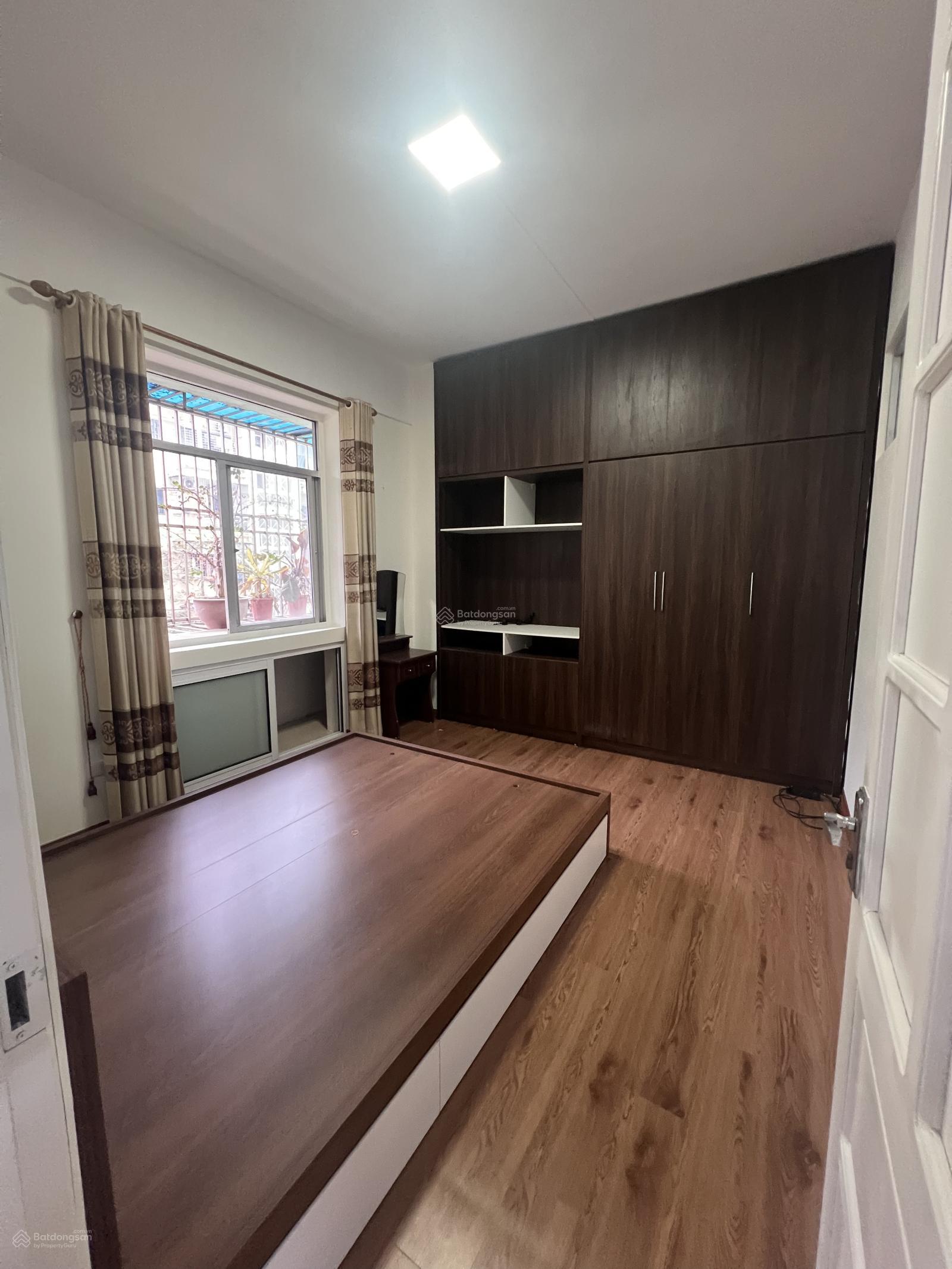 Bán CHCC tại ngõ 123 Trần Đăng Ninh, Cầu Giấy
62m2, 2, 1vs. Giá hợp lý: 5,4 tỷ, phí thuế thoả thuận