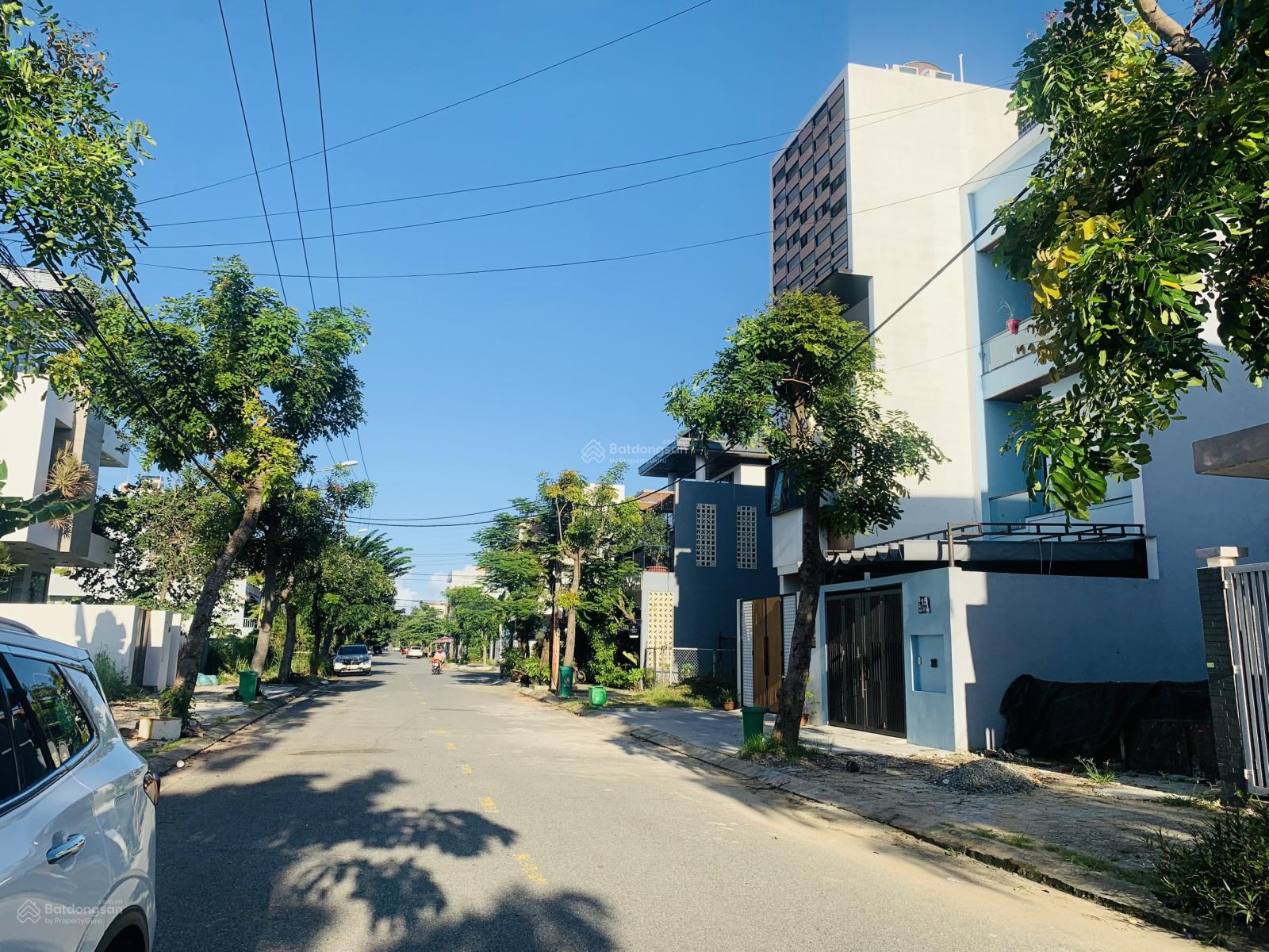 Bán nhà biệt thự đường Lê Hy Cát - Nam Việt Á, thông ra sông