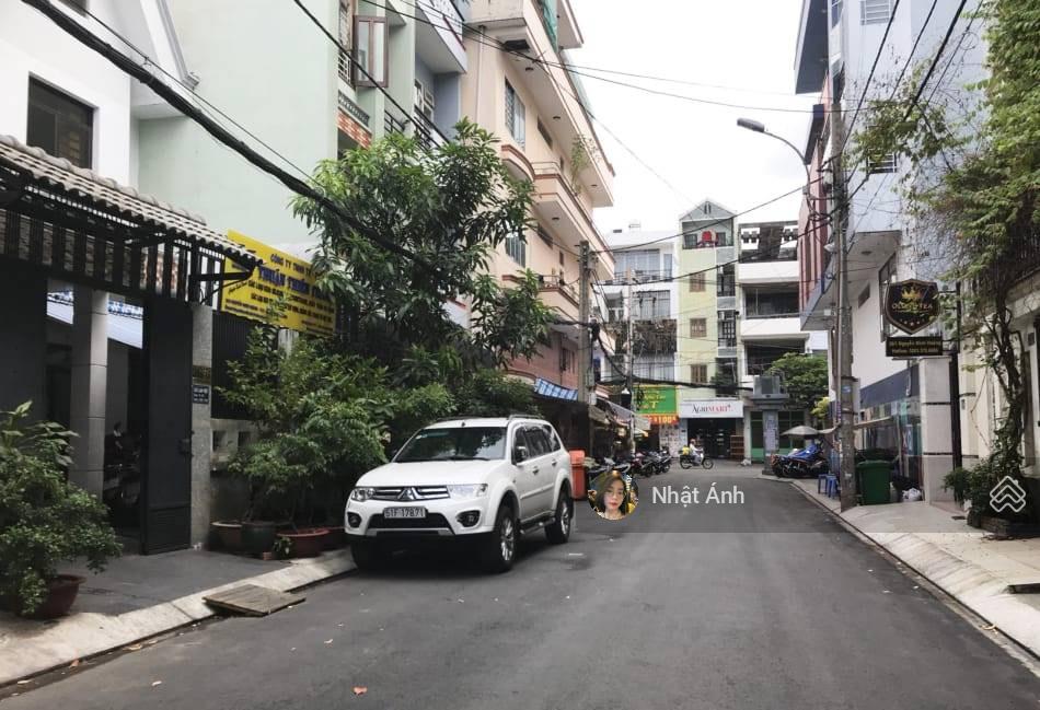 4.6mx20m - Bán nhà 3 tầng hẻm 8m đường Đồng Đen, Tân Bình - Giá 13.9 tỷ còn TL thiện chí bán