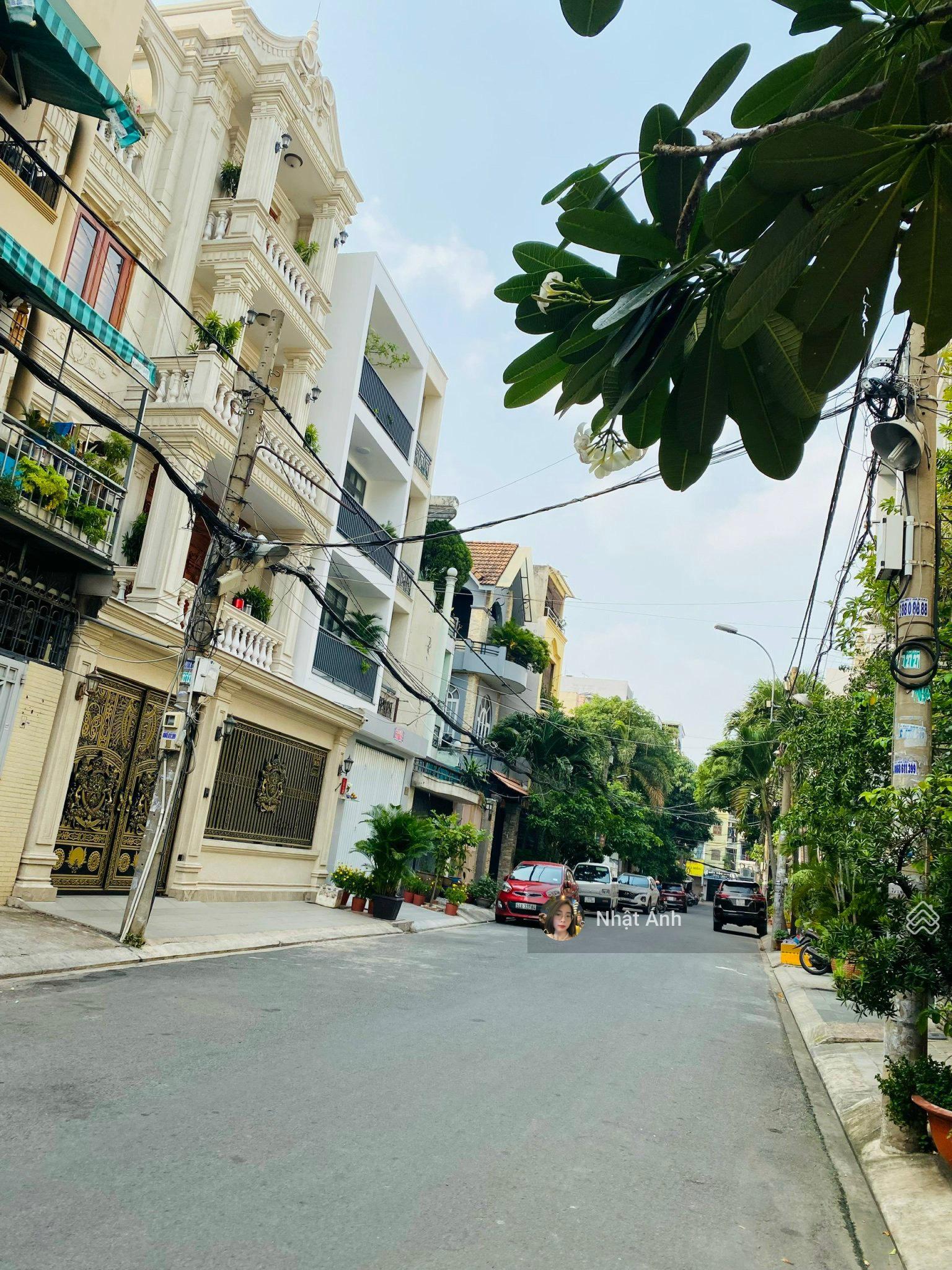 4.6mx20m - Bán nhà 3 tầng hẻm 8m đường Đồng Đen, Tân Bình - Giá 13.9 tỷ còn TL thiện chí bán