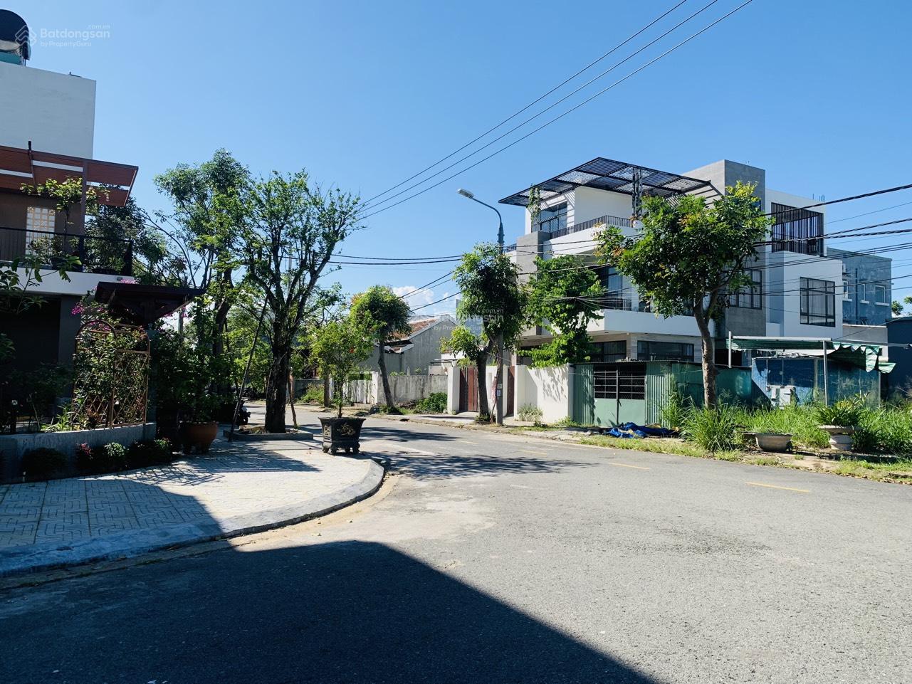 Bán nhà biệt thự đường Lê Hy Cát - Nam Việt Á, thông ra sông