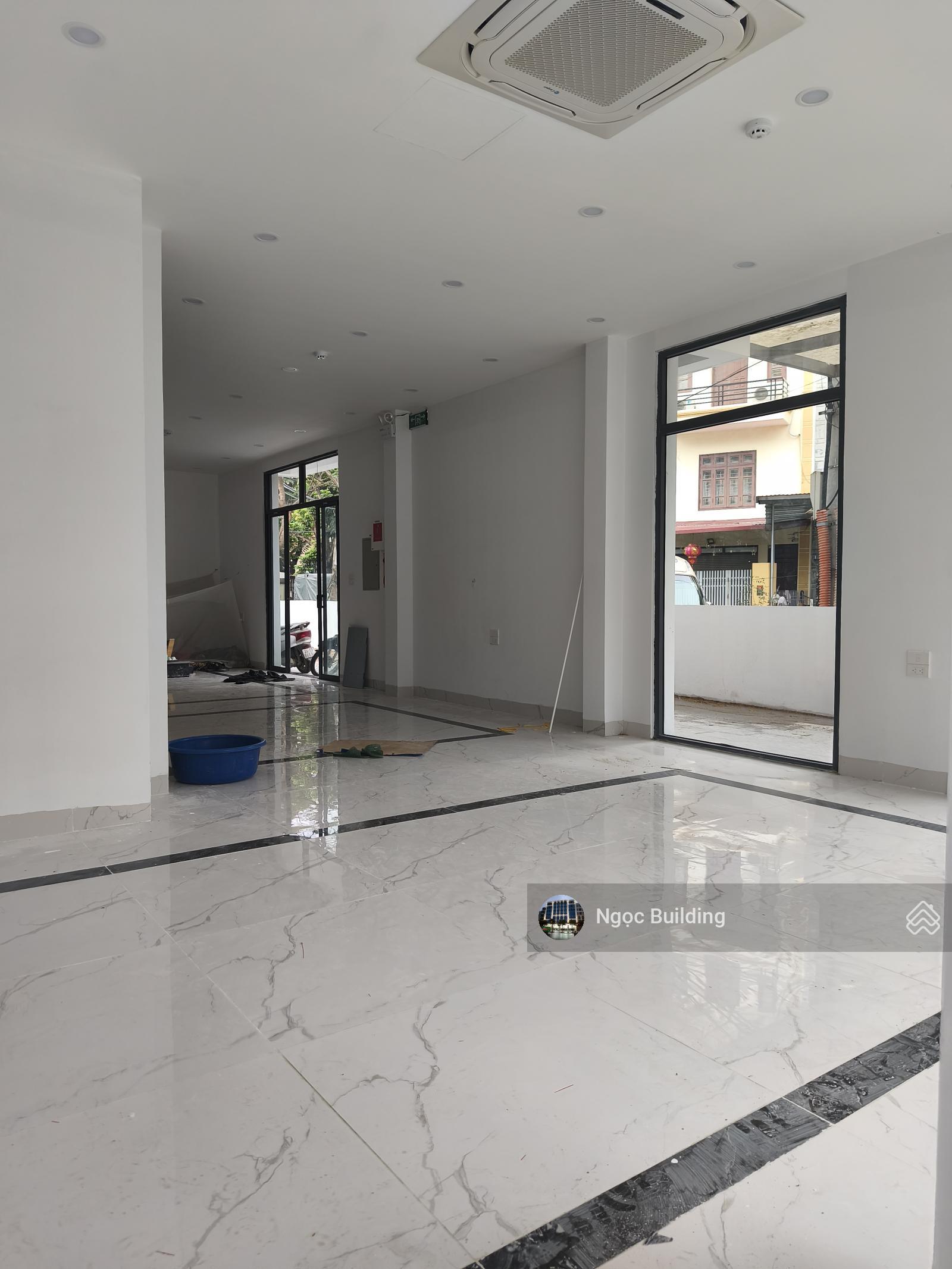 Chính chủ cho thuê nhà Biệt Thự số 6 J04 Geleximco Phố Lê Trọng Tấn. DT 320m x 5T. Giá 51tr