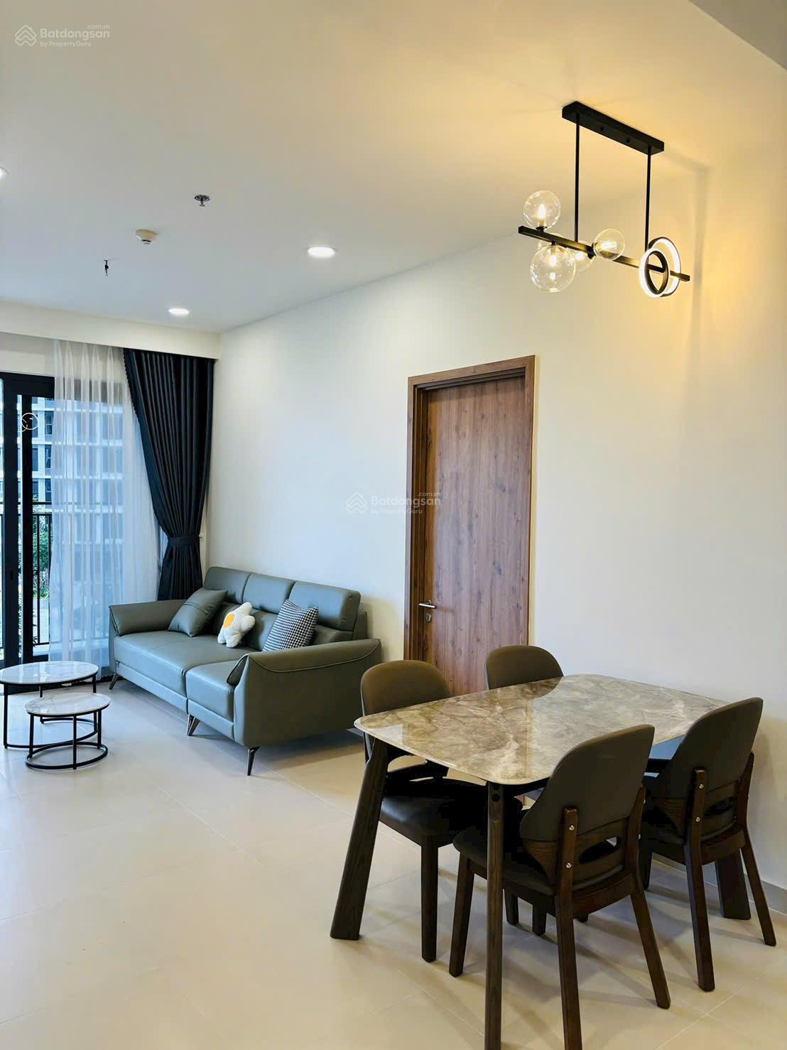 Cho thuê căn hộ The Glory 2PN,2WC View hồ bơi Giá 16 triệu ( Bao phí quản lý )