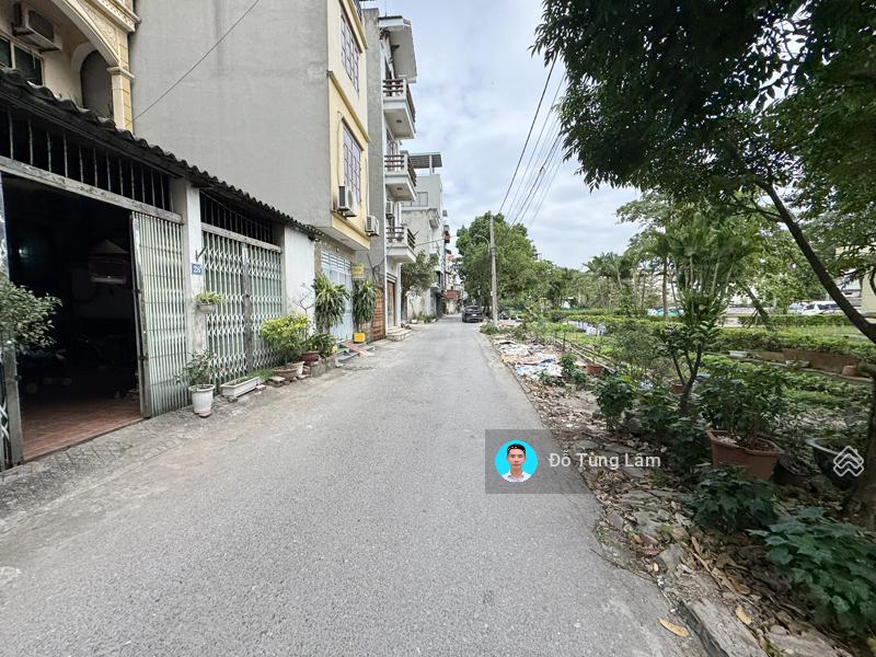 Bán đất thổ cư Việt Hưng 60m2 lô góc, nở hậu, view vườn hoa thoáng vĩnh viễn, đối diện CC CT10