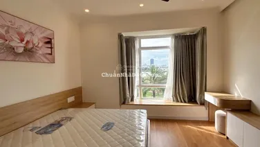 Cho thuê căn hộ 3PN + 3WC tại Riverside Residence, 30 triệu, 137m2