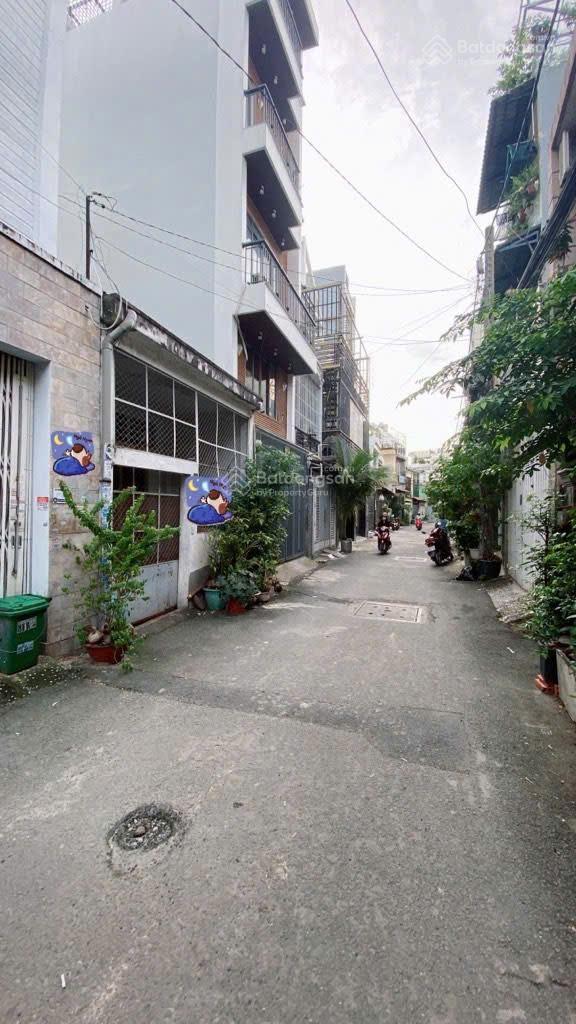 Chỉ 9.5 T sở hữu căn hộ dịch vụ xinh 4 tầng ngay Gần Công Viên Làng Hoa, hẻm xe hơi tránh an ninh Chỉ 9.5 T sở hữu căn hộ dịch vụ xinh 4 tầng ngay Gần Công Viên Làng Hoa, hẻm xe hơi tránh an ninh