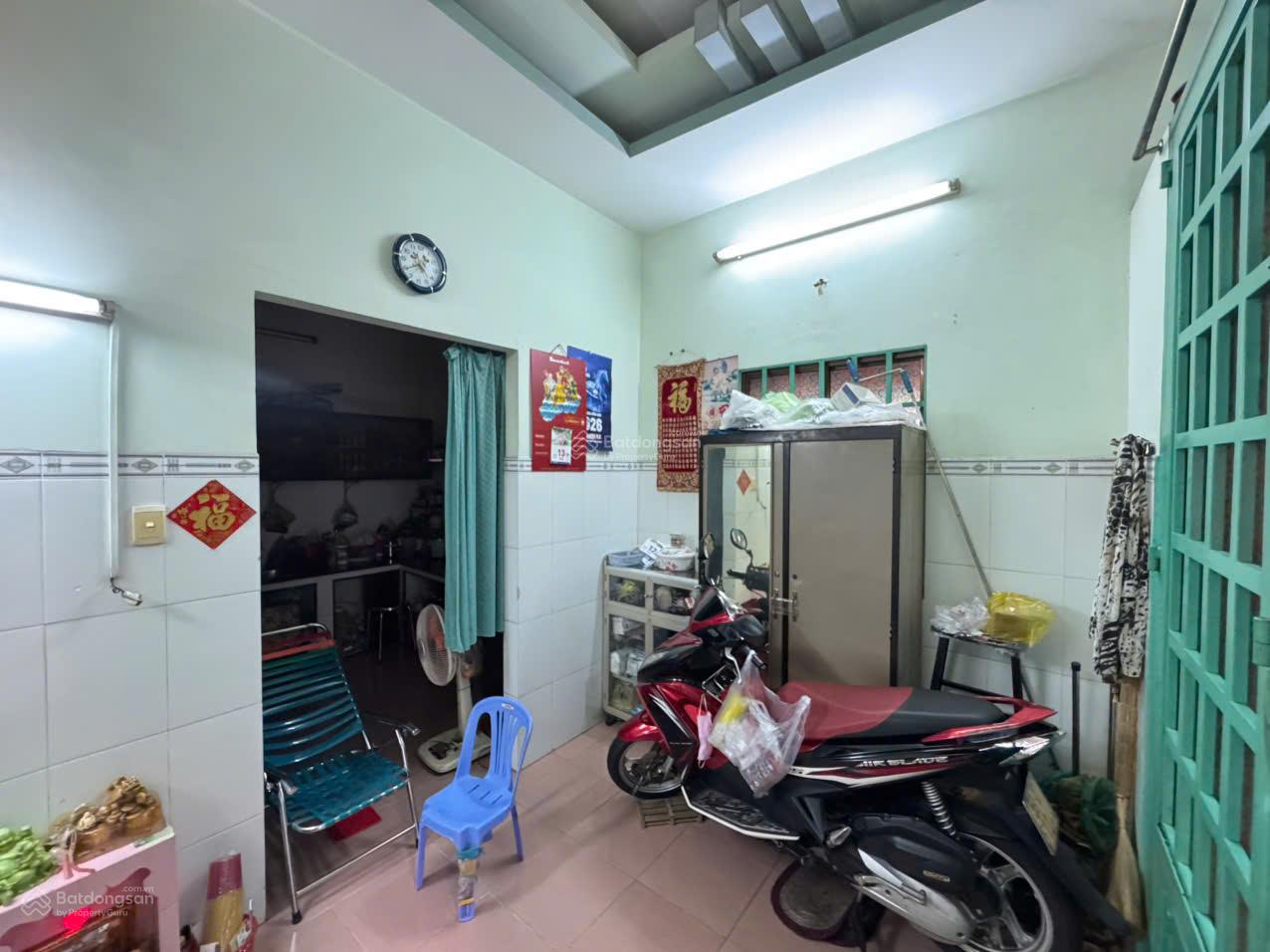 Cho thuê nhà hẻm 3m(BG) Hồng Bàng, P.2, Q.6 giá 8tr