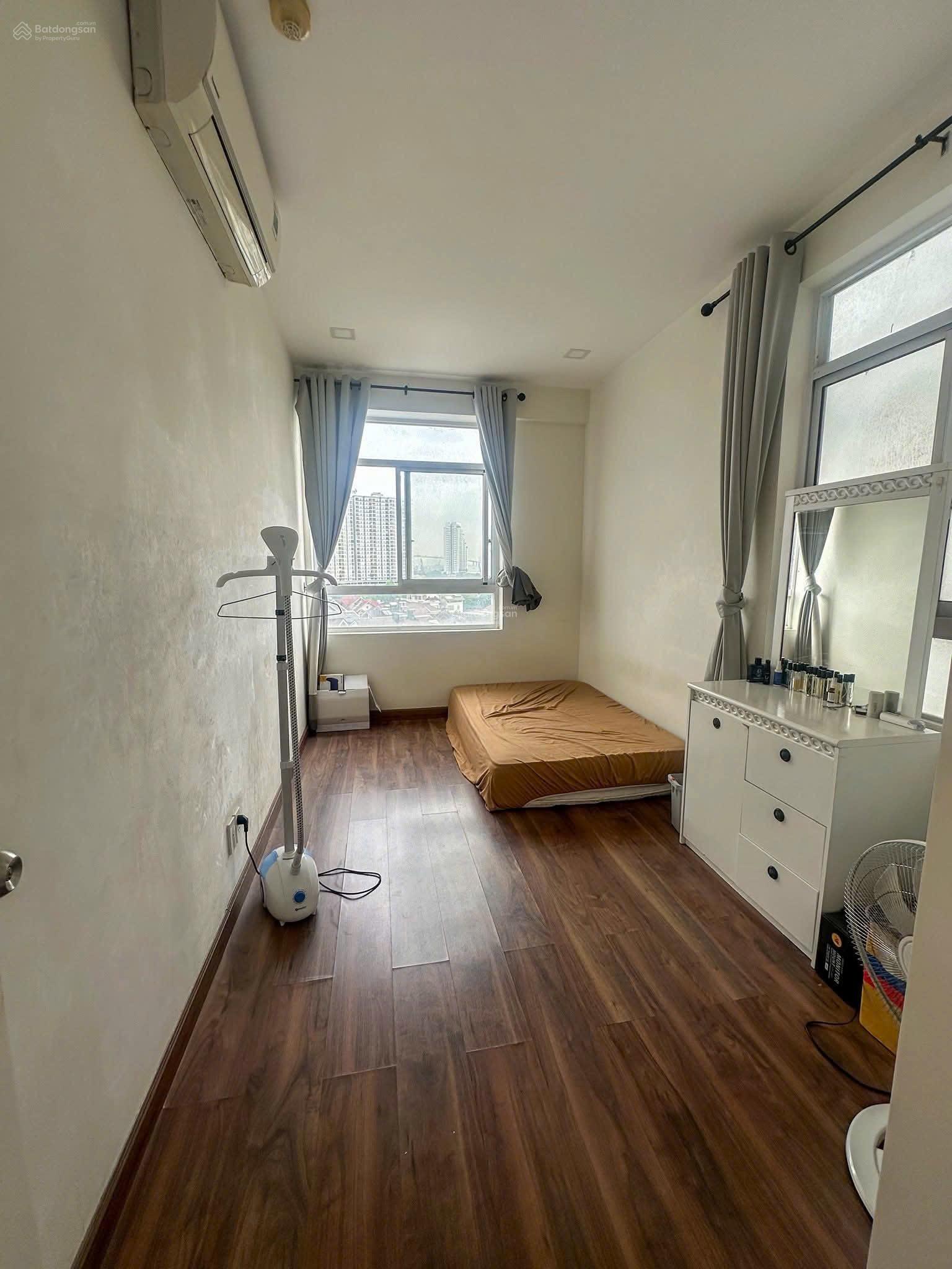 CHO THUÊ CĂN HỘ NGỌC LAN - 35 PHÚ THUẬN Q7 Diện tích: 93 m Kết cấu: 2 phòng ngủ 2 WC phòng