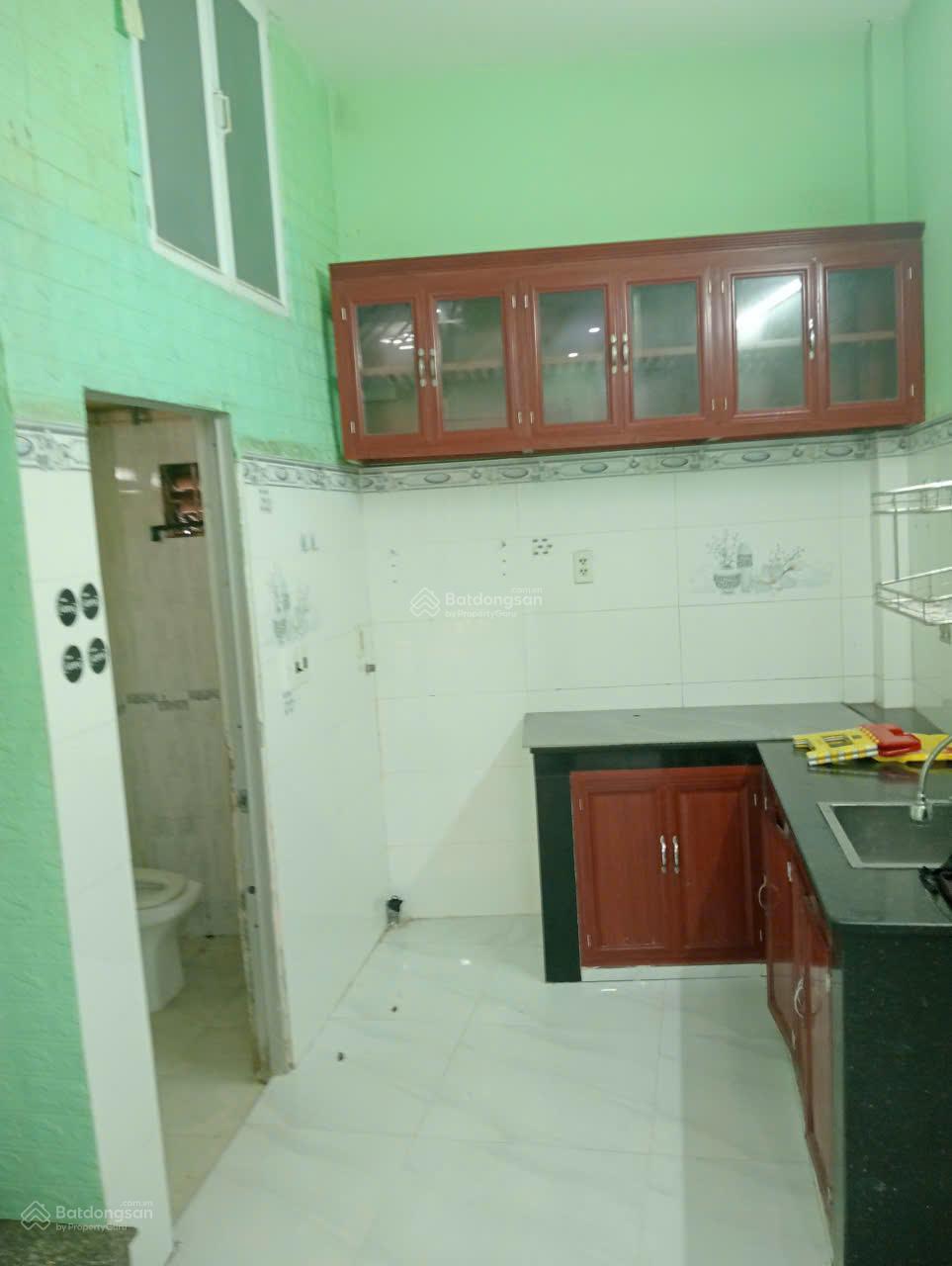 Bán nhà hẻm 2144 Huỳnh Tấn Phát Nhà Bè. 1 trệt + lầu. 2 phòng ngủ. Giá 1.630 TL. LH: 0901 311 ***