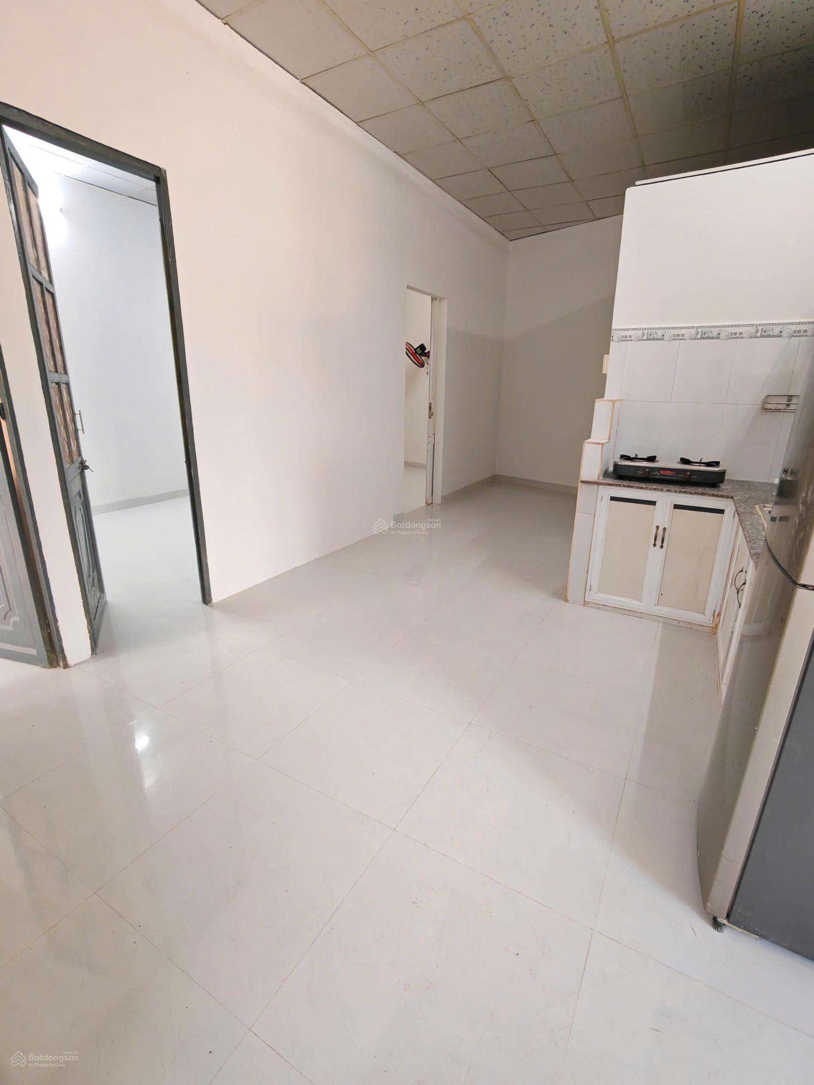 Nhà mặt tiền đường nhà vuông đường rộng 6m pháp lý rõ ràng