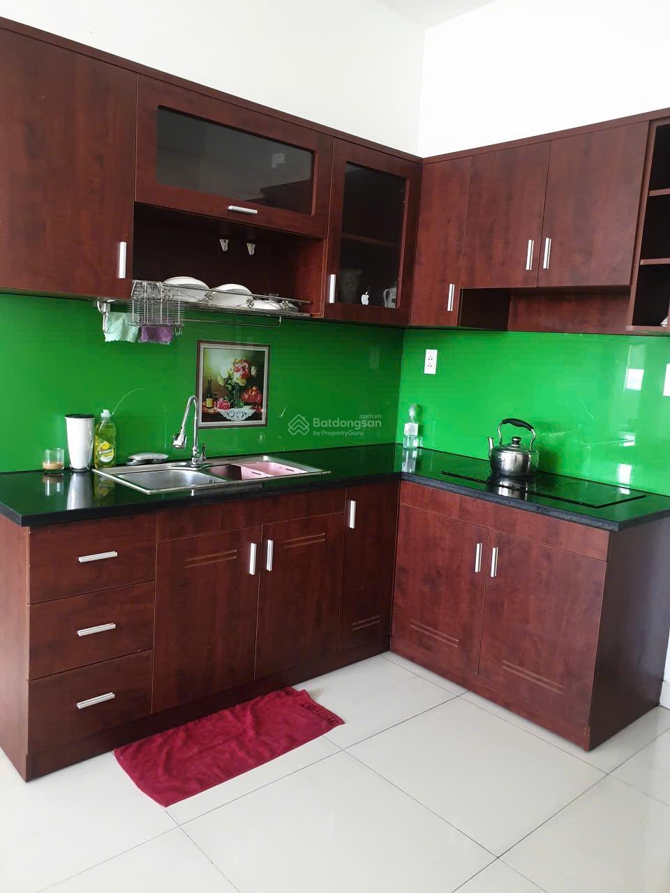 Bán căn hộ Tô Ký Tower Q12, 61m2, 2PN-2WC, tặng nội thất, đã có sổ, giá 2tỷ7 (thương lượng).