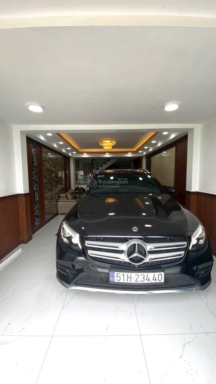 MẶT TIỀN ĐƯỜNG TRỆT 3 LẦU 4X16M CÓ 4PN 5WC XE HƠI NGỦ TRONG NHÀ GIÁ 18 TRIỆU