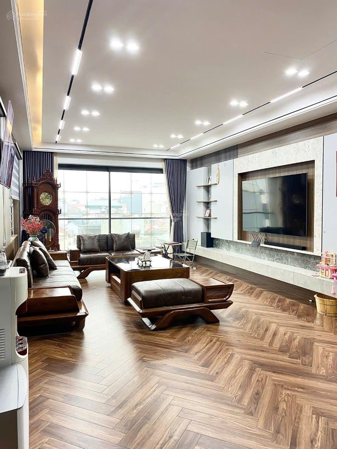 BÁN NHÀ MẶT PHỐ NGỌC LÂM, 90M ,THANG MÁY , VỈA HÈ RỘNG, KINH DOANH ĐA DẠNG, LH 0867 910 *** BÁN NHÀ MẶT PHỐ NGỌC LÂM, 90M ,THANG MÁY , VỈA HÈ RỘNG, KINH DOANH ĐA DẠNG, LH 0867 910 ***