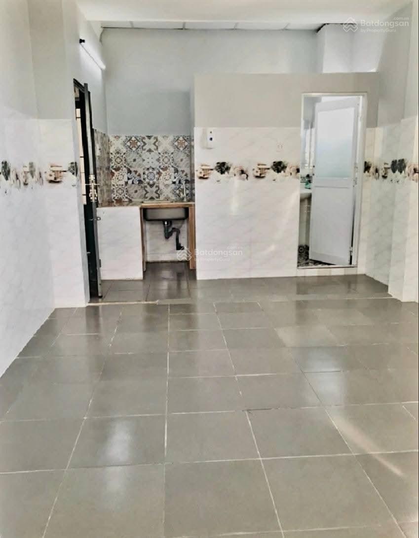 Bán nhà Phú Thọ (7 x 15m) CHDV 5 tầng 16PN, dòng tiền 50tr/tháng, giá chỉ hơn 10 tỷ