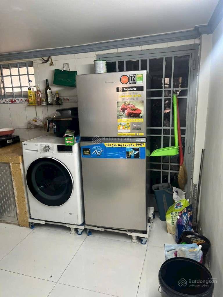 Nhà 3 tầng 3PN, SHR, Liên Tỉnh 5, P6, Q8 hẻm 6m xe hơi đỗ cửa. Chỉ 5,x tỷ ( TL )