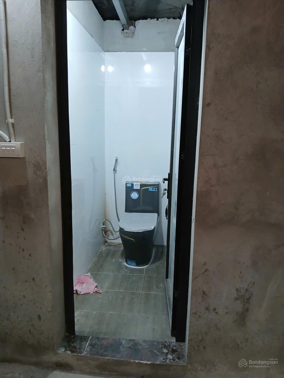 Cho thuê kho xưởng km 15 Đại Lộ Thăng Long DT 700m2 có điện 3 pha xe 8 tấn đỗ cửa, giá 30 nghìn/m2 Cho thuê kho xưởng km 15 Đại Lộ Thăng Long DT 700m2 có điện 3 pha xe 8 tấn đỗ cửa, giá 30 nghìn/m2