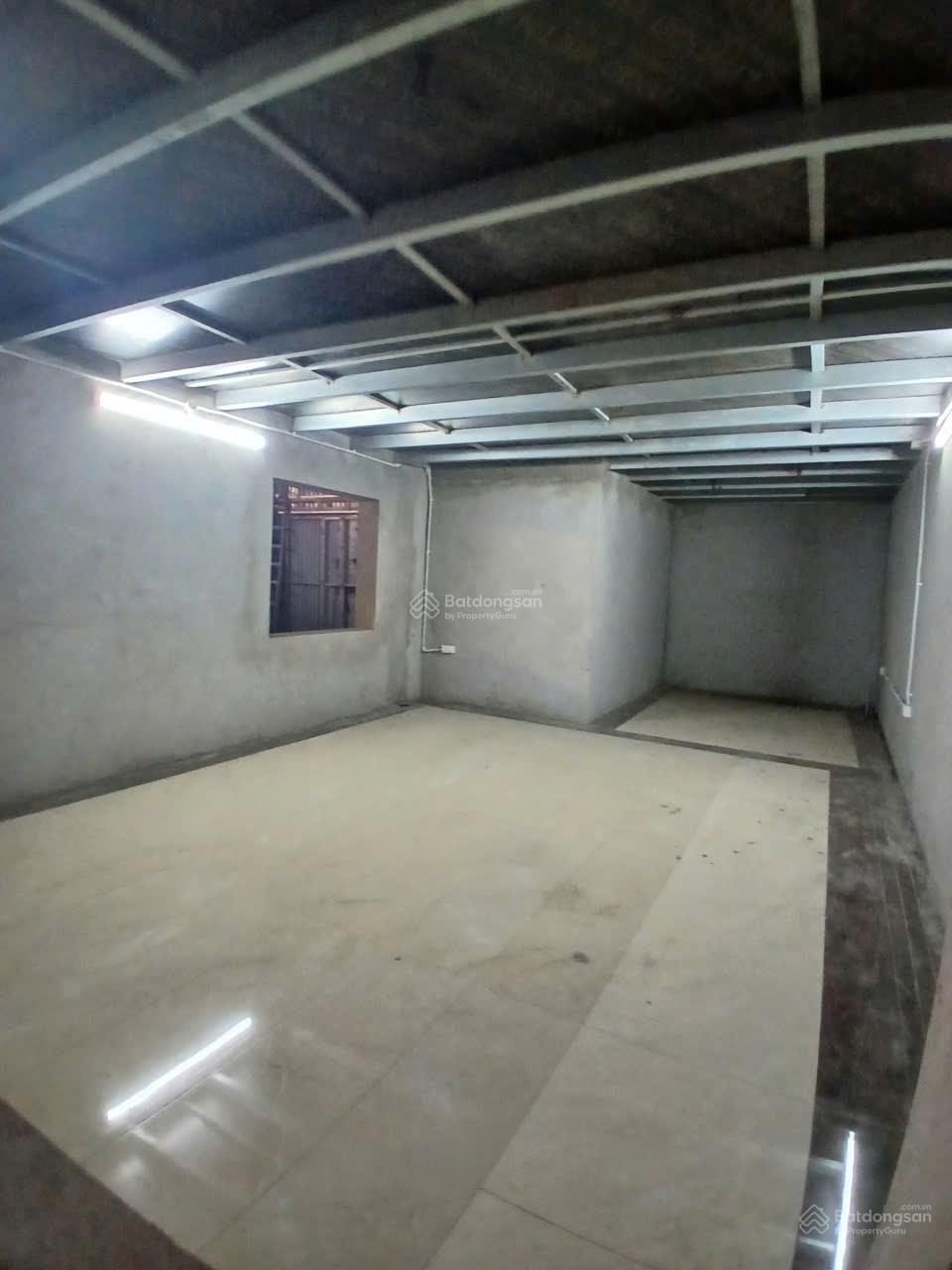 Cho thuê kho xưởng km 15 Đại Lộ Thăng Long DT 700m2 có điện 3 pha xe 8 tấn đỗ cửa, giá 30 nghìn/m2 Cho thuê kho xưởng km 15 Đại Lộ Thăng Long DT 700m2 có điện 3 pha xe 8 tấn đỗ cửa, giá 30 nghìn/m2