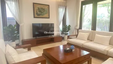 Cho thuê biệt thự 4PN, 3WC, 220m2 tại Khu đô thị Vườn Đào, 100 triệu