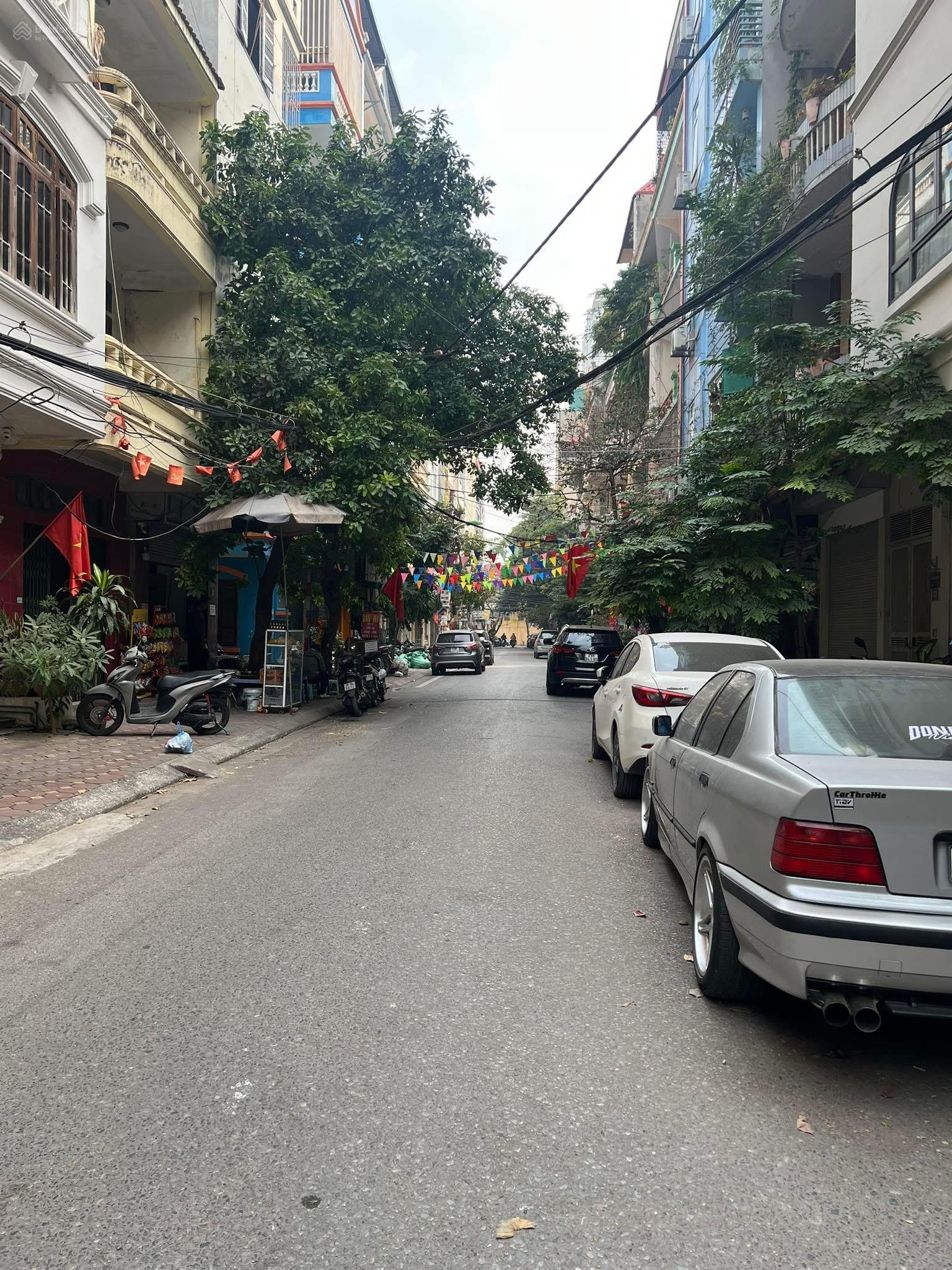 NHÀ NGUYỄN KHÁNH TOÀN - 2 MẶT NGÕ THÔNG Ô TÔ TRÁNH - KINH DOANH VÀI BƯỚC RA PHỐ - THANG MÁY CÁC P