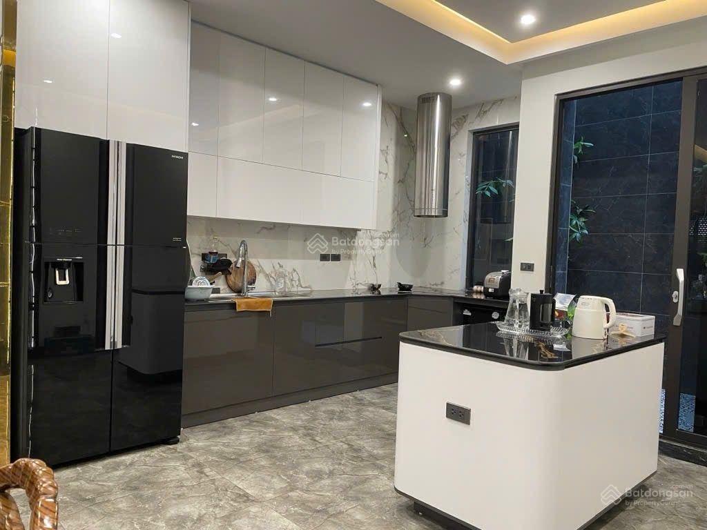 Bán nhà Ngọc Khánh 112m2, 5 tầng giá: 32, 6 tỷ. Ba Đình Bán nhà Ngọc Khánh 112m2, 5 tầng giá: 32, 6 tỷ. Ba Đình