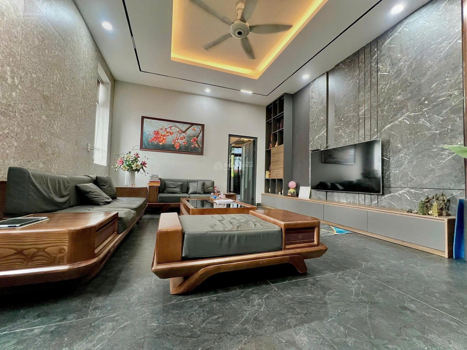 Bán nhà mặt phố Nguyễn Ái Quốc, 14,5 tỷ, 156m2, cực chất,góc 2 mặt tiền, giá siêu hời