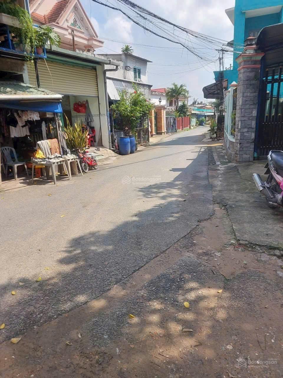 Bán nhà sổ riêng Tân Khánh - 5x22 - giá 3.7 tỷ đường ô tô có sân hơi