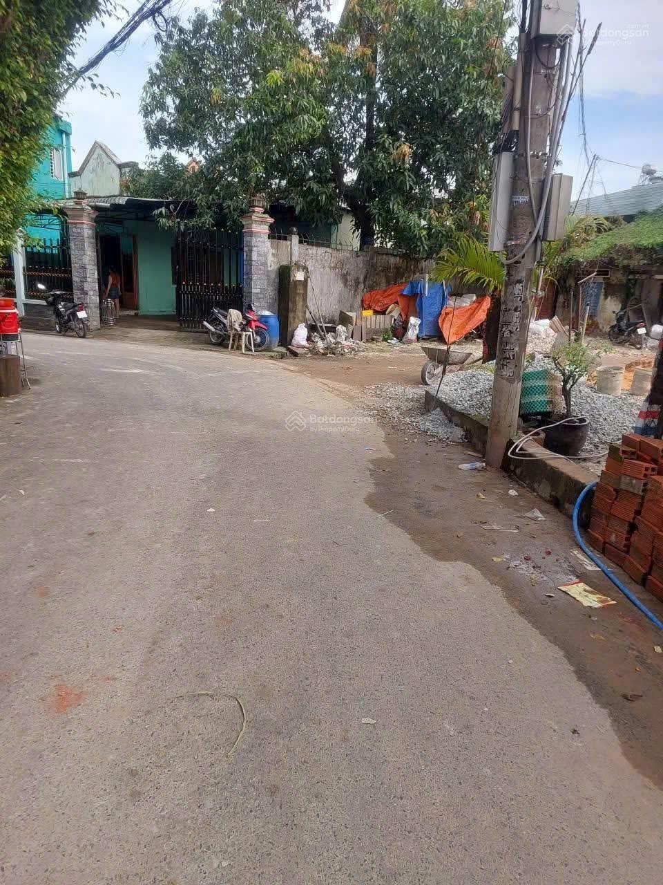 Bán nhà sổ riêng Tân Khánh - 5x22 - giá 3.7 tỷ đường ô tô có sân hơi