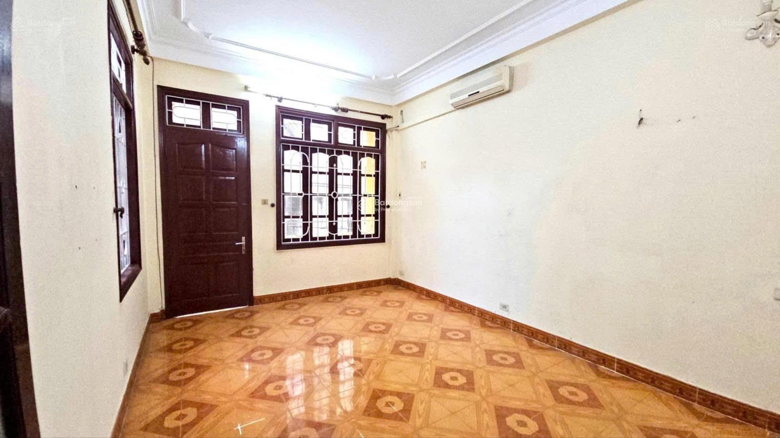 Phân lô Nguyễn Chí Thanh 45m2x4T, sạch sẽ đủ điều hòa, ngõ thông oto đi vòng quanh, vị trí tốt 17tr Phân lô Nguyễn Chí Thanh 45m2x4T, sạch sẽ đủ điều hòa, ngõ thông oto đi vòng quanh, vị trí tốt 17tr