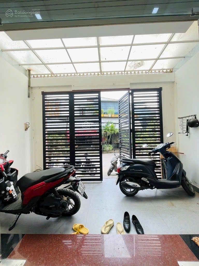 BÁN NHÀ 2 MẶT HẺM XE TẢI 4 PN MUA Ở KINH DOANH ĐỀU TUYỆT VỜI