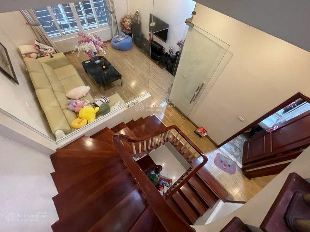 Trung tâm quận Ba Đình - Phố Đội Nhân - ô tô - 3 thoáng - view vườn hoa - 155m2 - MT 8.5 m