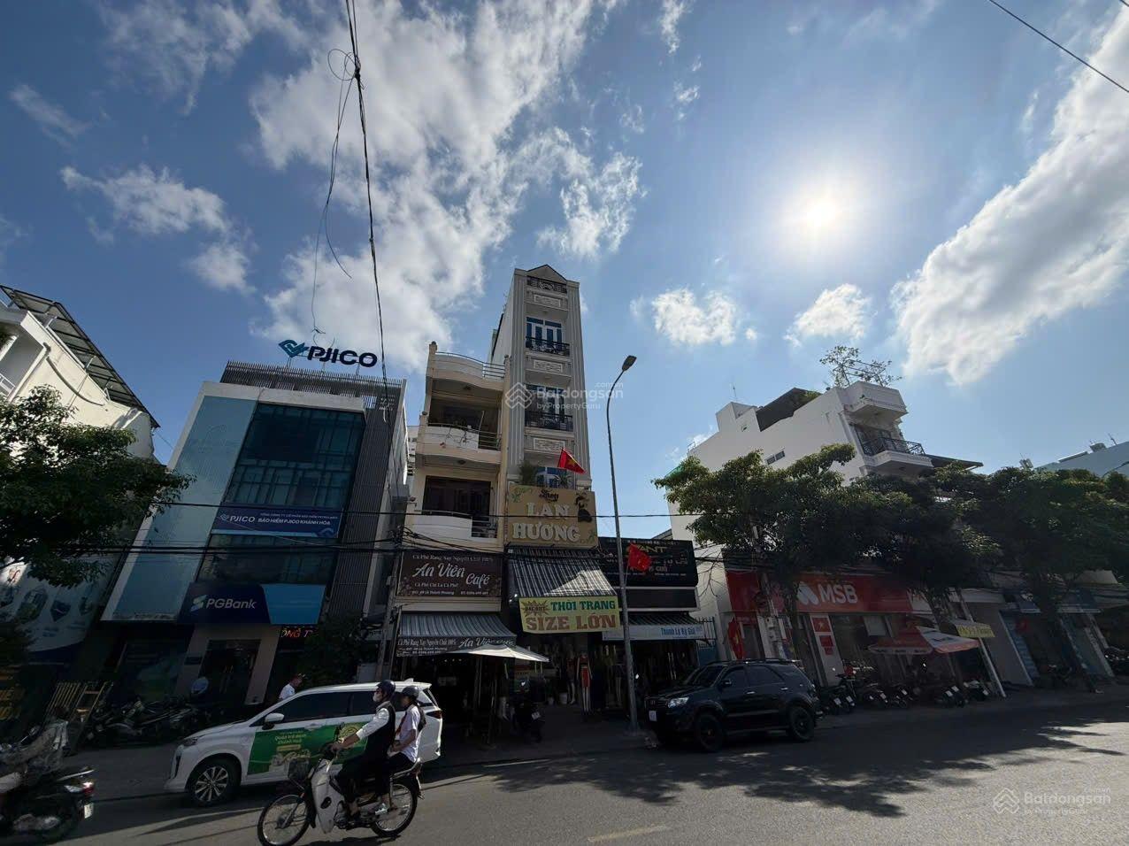 Bán nhà 5 tầng mặt tiền đường Lê Thành Phương- Đối diện Nhà văn hóa Thiếu Nhi Tỉnh