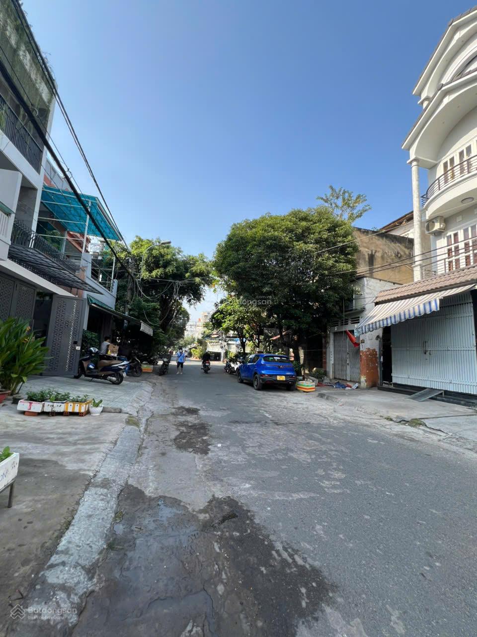 BÁN MT ĐƯỜNG D10 - 9PN, 10WC CHO THUÊ TN CAO (4MX25M)_ ĐÚC 3.5 TẤM [11.4 TỶ]