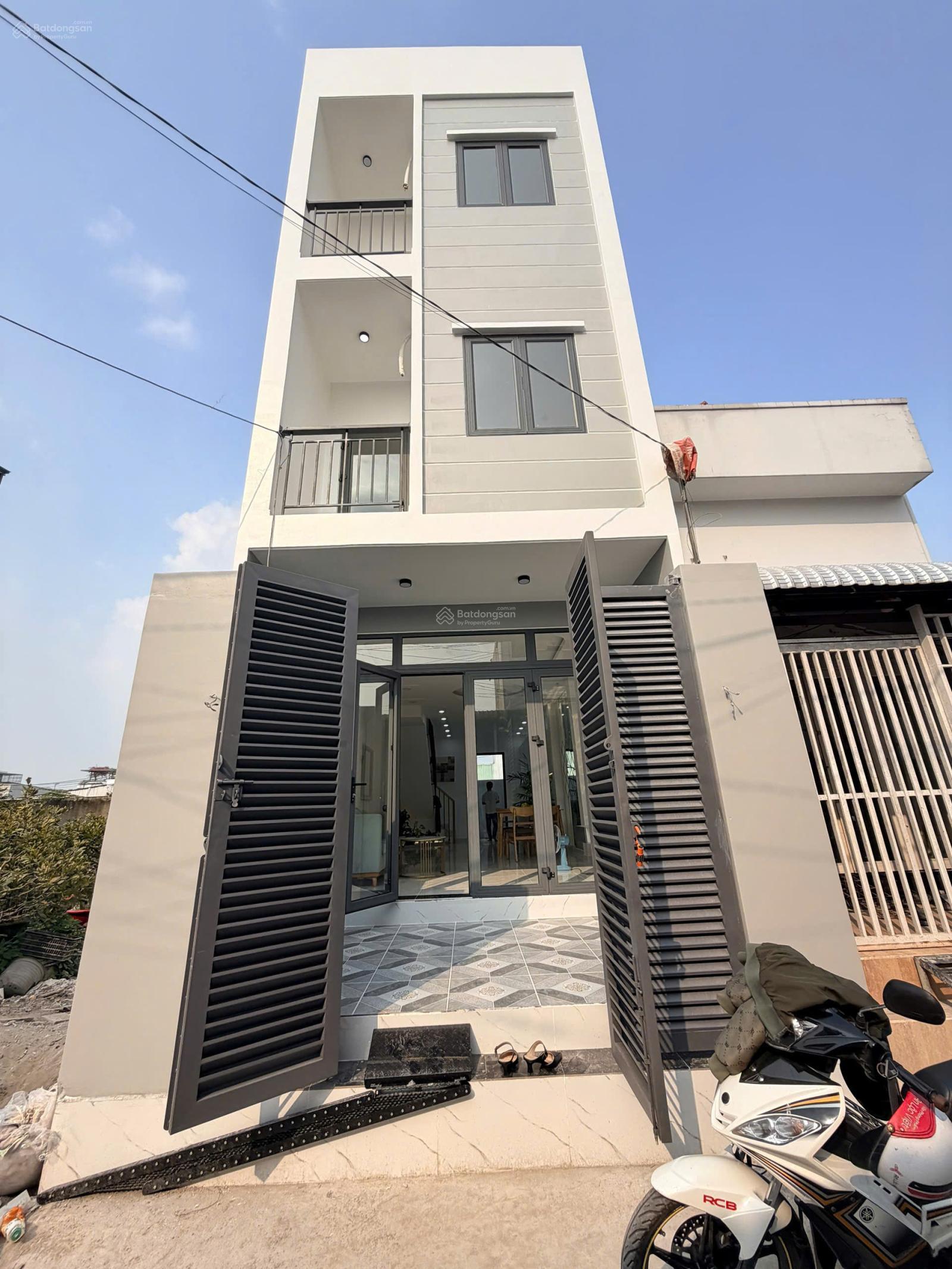 Bán nhà phố mới 100% nội thất cơ bản thuộc hẻm rộng 8m đường Bưng Ông Thoàn. Phú Hữu Quận 9 Bán nhà phố mới 100% nội thất cơ bản thuộc hẻm rộng 8m đường Bưng Ông Thoàn. Phú Hữu Quận 9