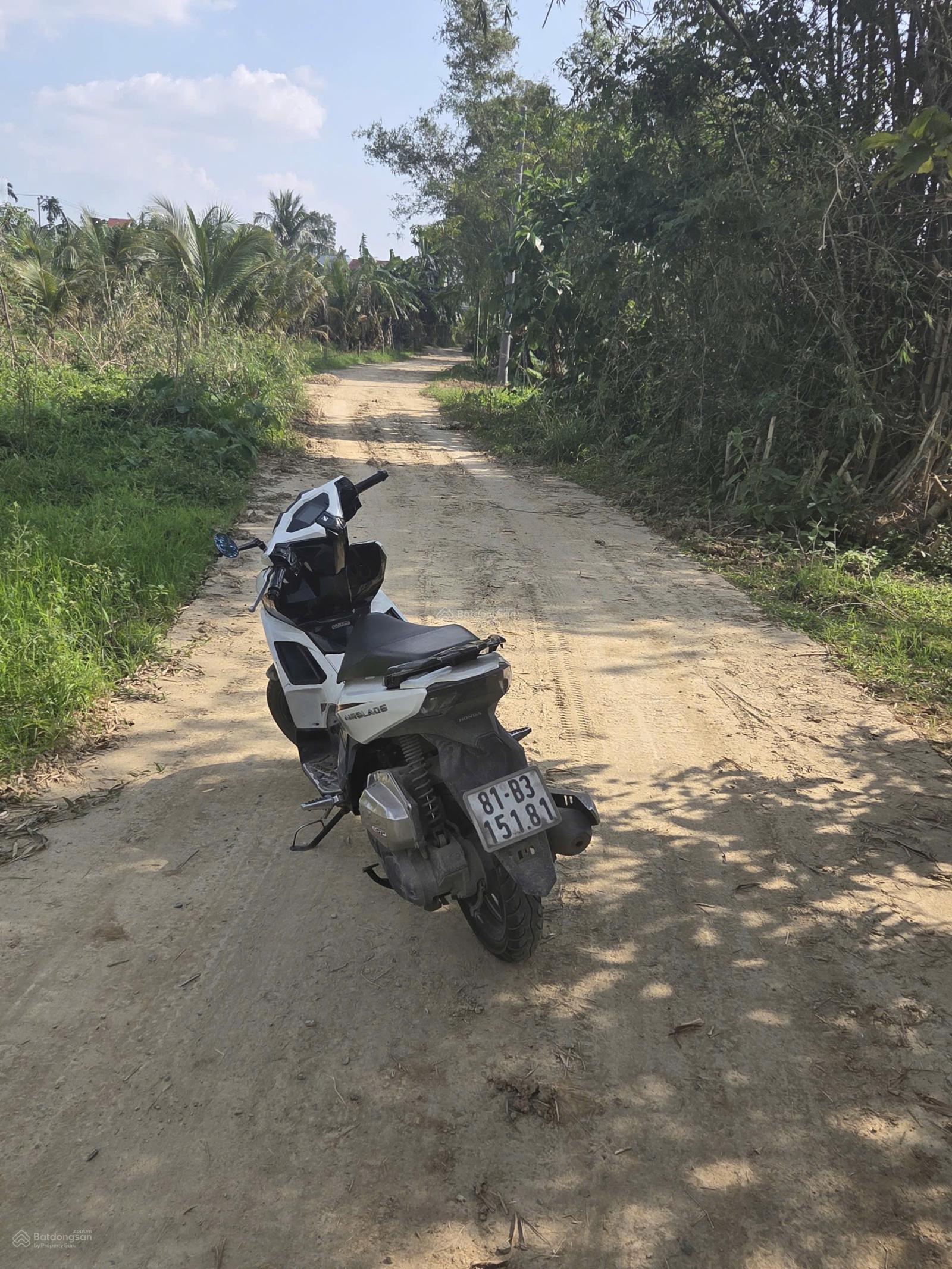 Chào bán lô đất hai mặt tiền trước sau. Giá rẻ nhất Lệ Sơn 2 - Hoà Tiến