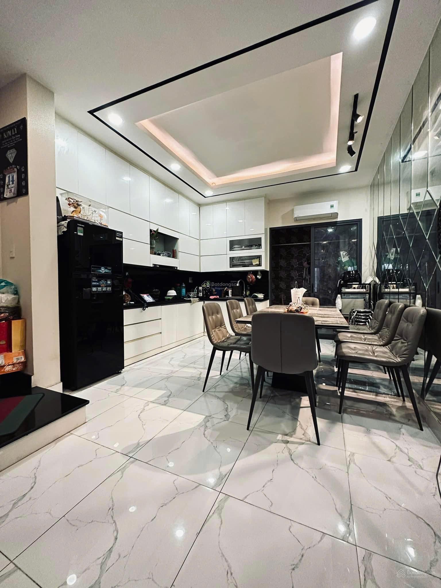 Ngang 5 khan hiếm! HXH 6m Trần Quang Diệu, P14, Q3 - (5 x 14m) - Được xây 6 tầng - Chỉ 15 tỷ