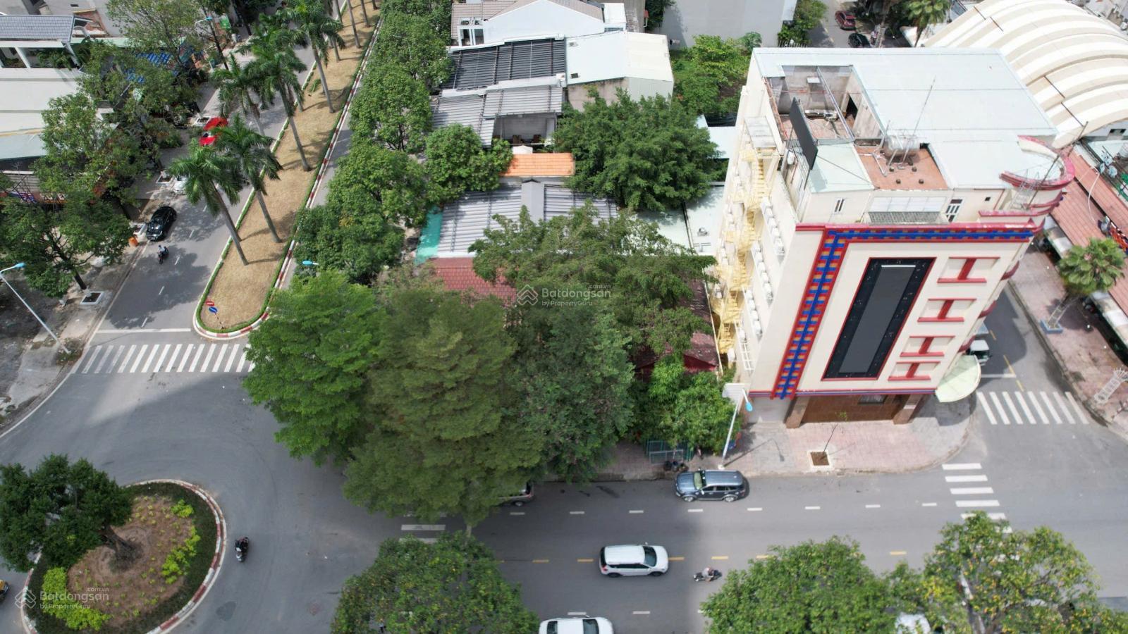 Góc 2 mặt tiền đối diện Go! Dĩ An tòa nhà văn phòng 6 tầng + hầm - 267m2 - giá 40 tỷ Góc 2 mặt tiền đối diện Go! Dĩ An tòa nhà văn phòng 6 tầng + hầm - 267m2 - giá 40 tỷ