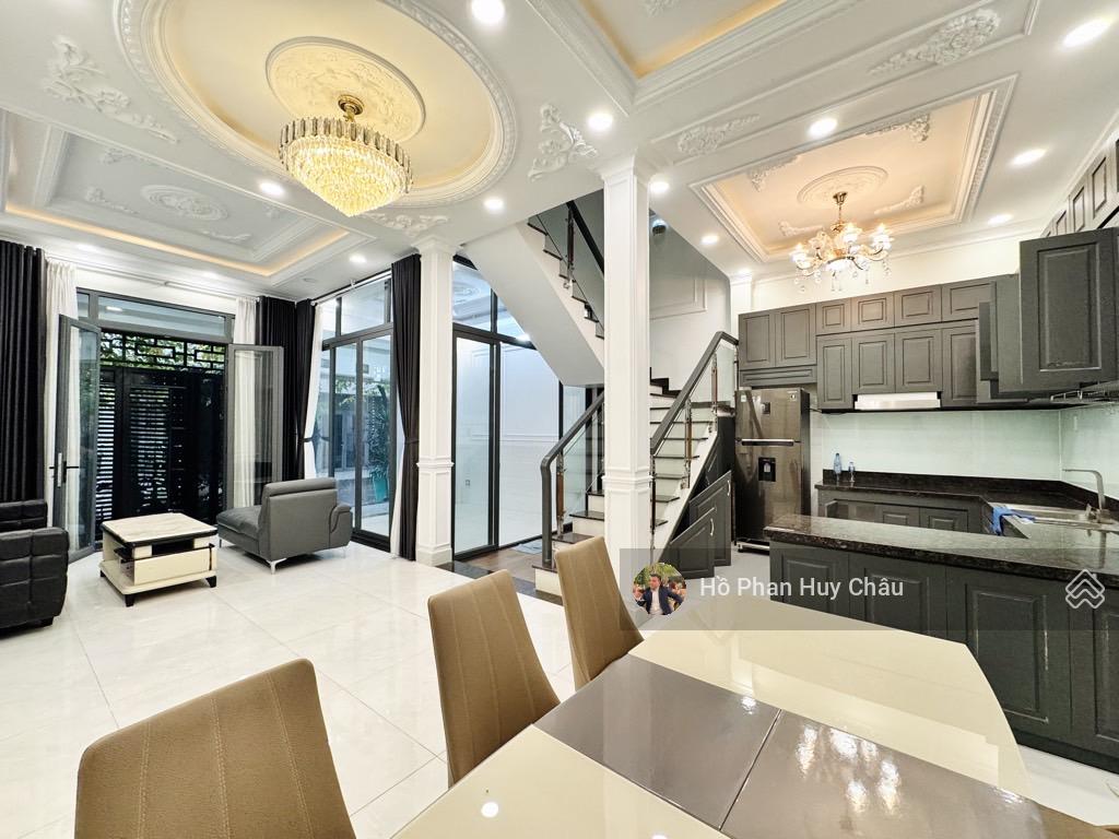 KDC Anh Tuấn - đường nhựa 8m có vỉa hè - nội thất cao cấp - 7x12m - 7 tỷ 950 KDC Anh Tuấn - đường nhựa 8m có vỉa hè - nội thất cao cấp - 7x12m - 7 tỷ 950