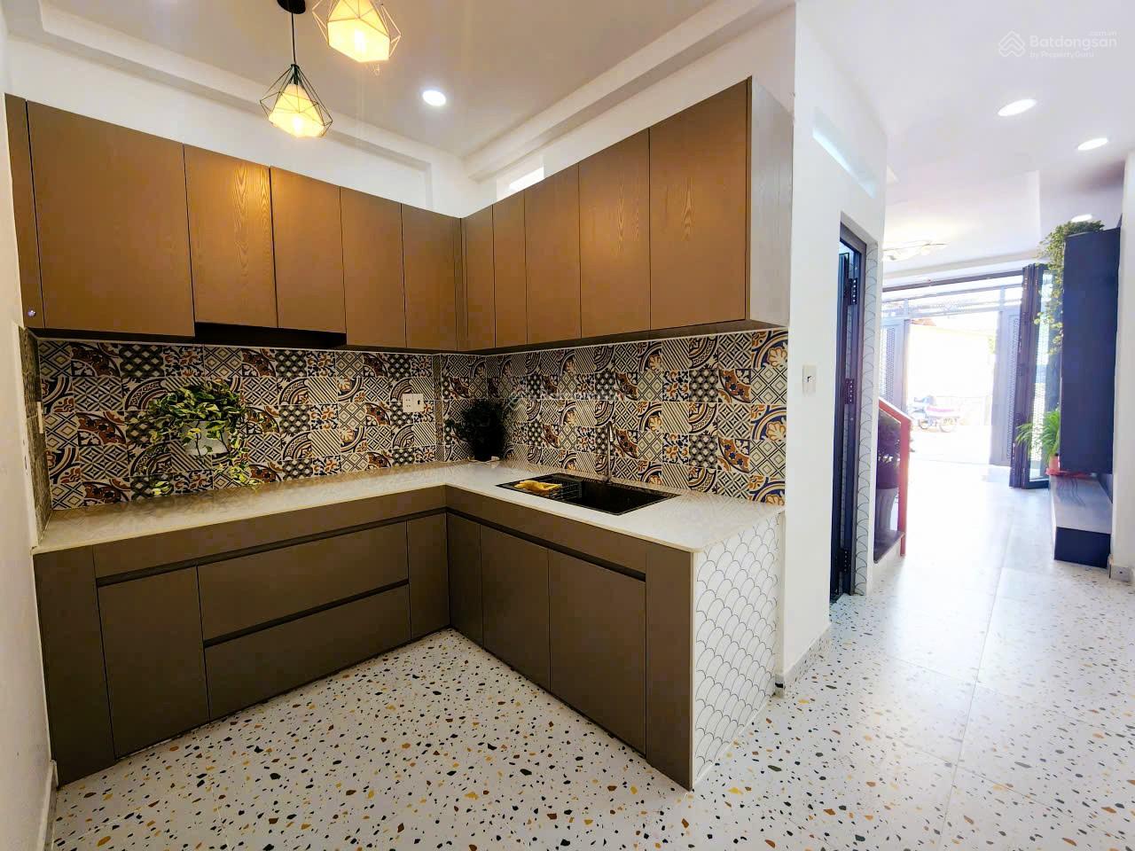 Bán nhà mới hẻm ô tô Âu Dương Lân P3-Q8