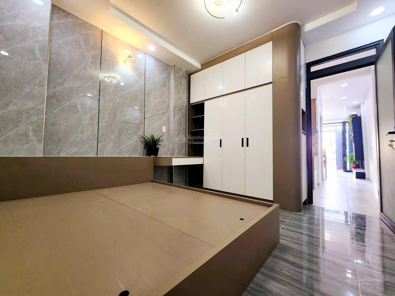 Bán nhà mới hẻm ô tô Âu Dương Lân P3-Q8