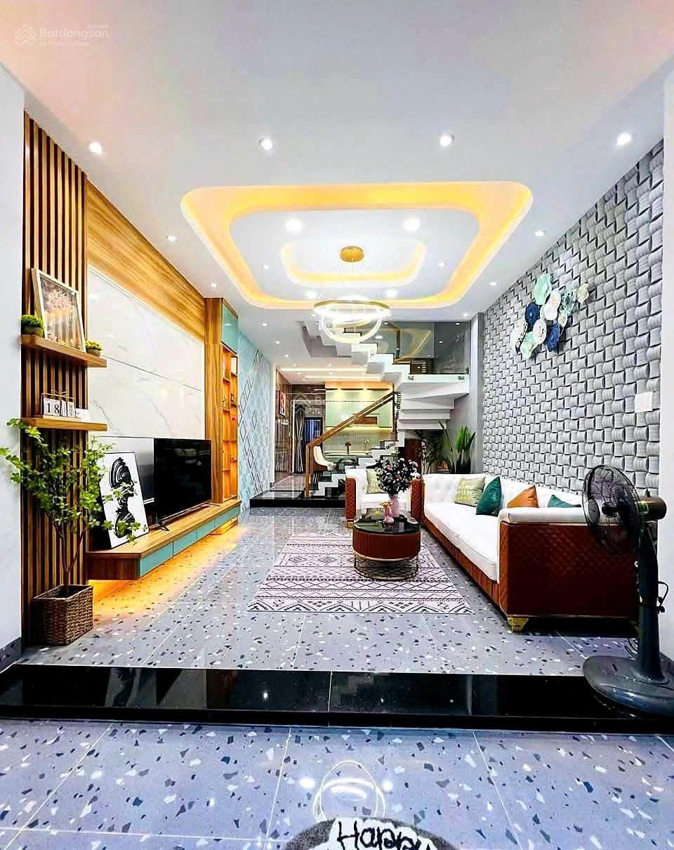 Bán nhà mới Lê Quang Sung, 64m2, 4 tầng BTCT, 5 phòng, có sân thượng,kế chợ Cây Gõ, hẻm 6m thông,