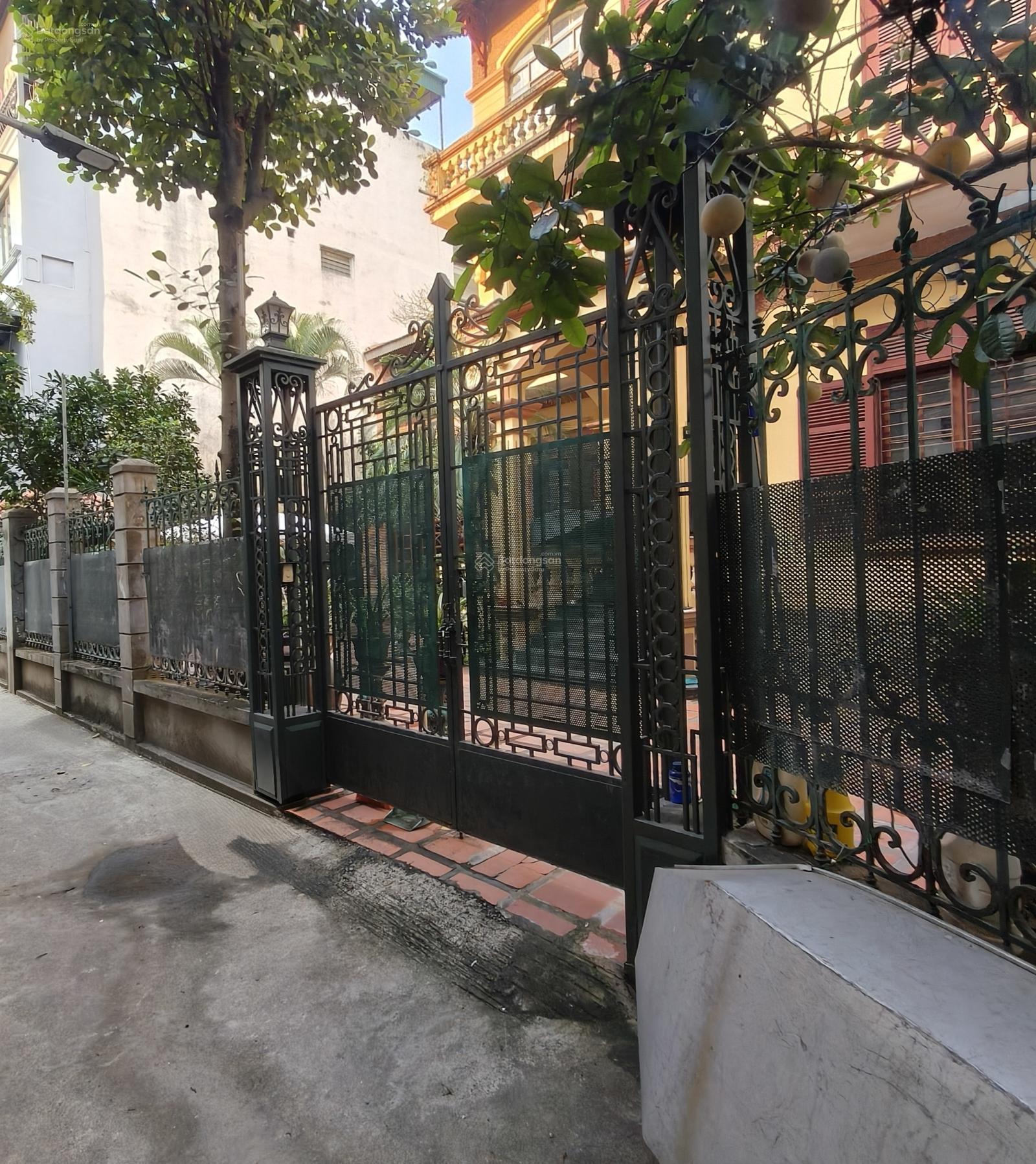 Siêu phẩm lô góc đường Tây Hồ mặt tiền quyền lực gần 10m Siêu phẩm lô góc đường Tây Hồ mặt tiền quyền lực gần 10m