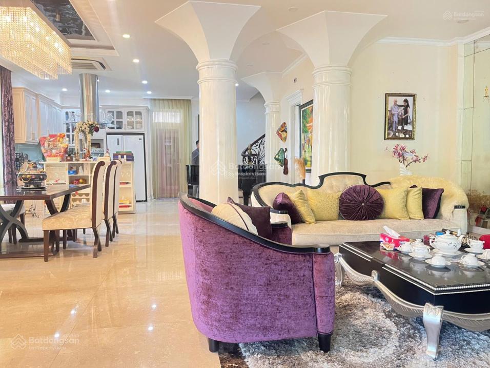 BÁN CĂN BIÊT THỰ RỘNG 8m giá 16.98 tỷ .