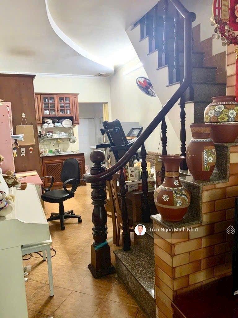 NHÀ HXH SÁT MẶT TIỀN Bạch Đằng, Hàng Xanh- 36m2 vuông A4, 2 tầng- 5,45ty TL