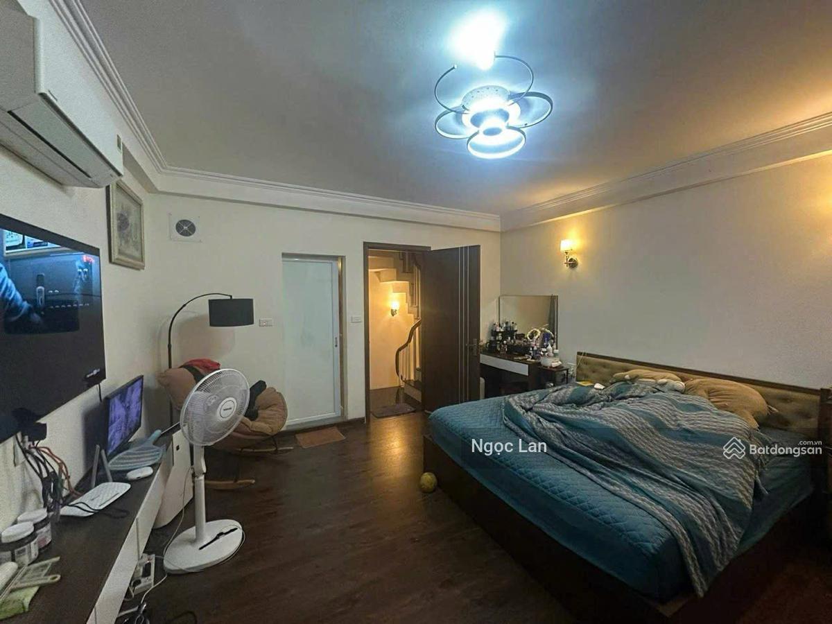 Bán nhà riêng tại Quán Thánh - Sổ đỏ Ba Đình 25m2 x 4 tầng 3PN + 3WC mặt tiền 4m - Cách phố chỉ 10m Bán nhà riêng tại Quán Thánh - Sổ đỏ Ba Đình 25m2 x 4 tầng 3PN + 3WC mặt tiền 4m - Cách phố chỉ 10m