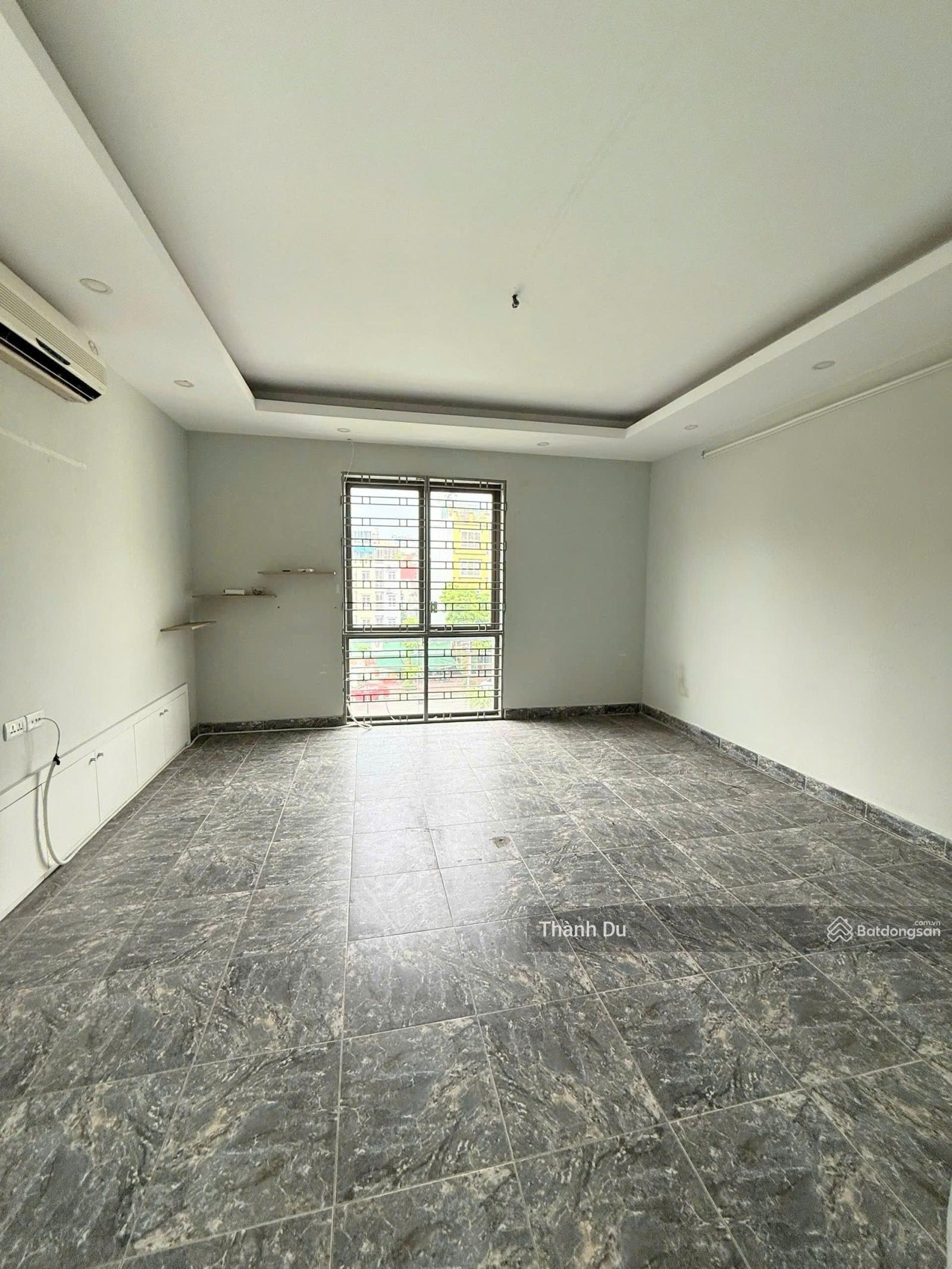 Cho thuê nhà nguyên cănHồng Tiến 50m2 x5T giá 30 tr/ tháng