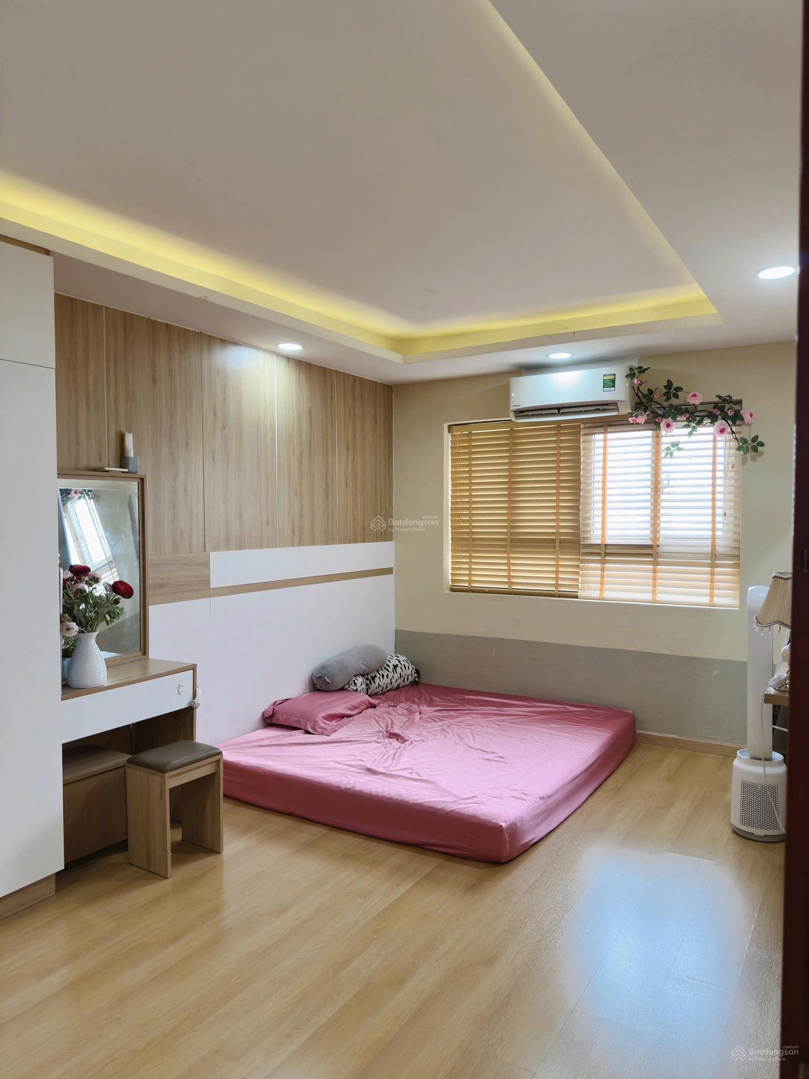 E Công cư dân bán căn hộ 96m2 3PN 2WC giá tốt. CC hiệp thành building Q12, mặt tiền lê văn khương