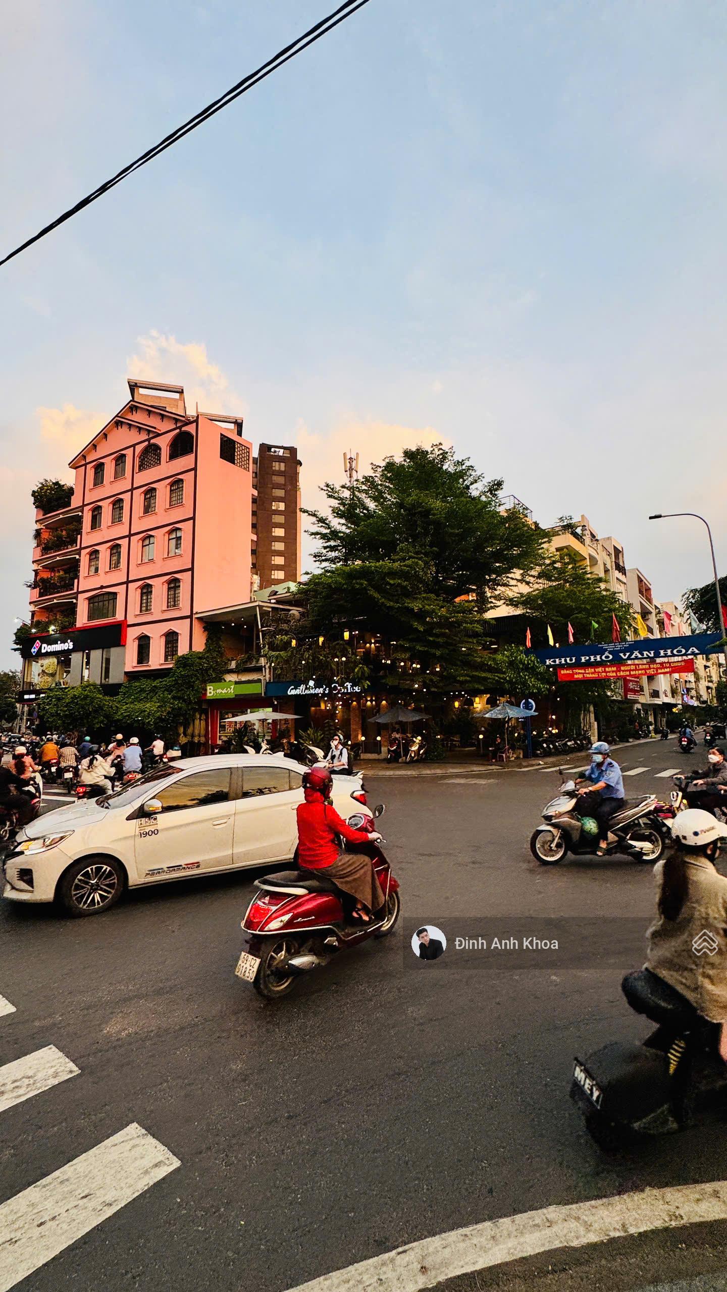 Tòa nhà giảm 6 tỷ | Góc 2MT Vĩnh Hội Q4 | 12m x 18m = 216m² | Giá 106 tỷ | Thuê 150 triệu/tháng Tòa nhà giảm 6 tỷ | Góc 2MT Vĩnh Hội Q4 | 12m x 18m = 216m² | Giá 106 tỷ | Thuê 150 triệu/tháng