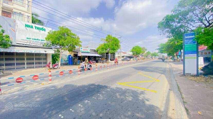 Cho thuê Kho 240 m2 mặt tiền Phạm Hùng 15 triệu Cho thuê Kho 240 m2 mặt tiền Phạm Hùng 15 triệu