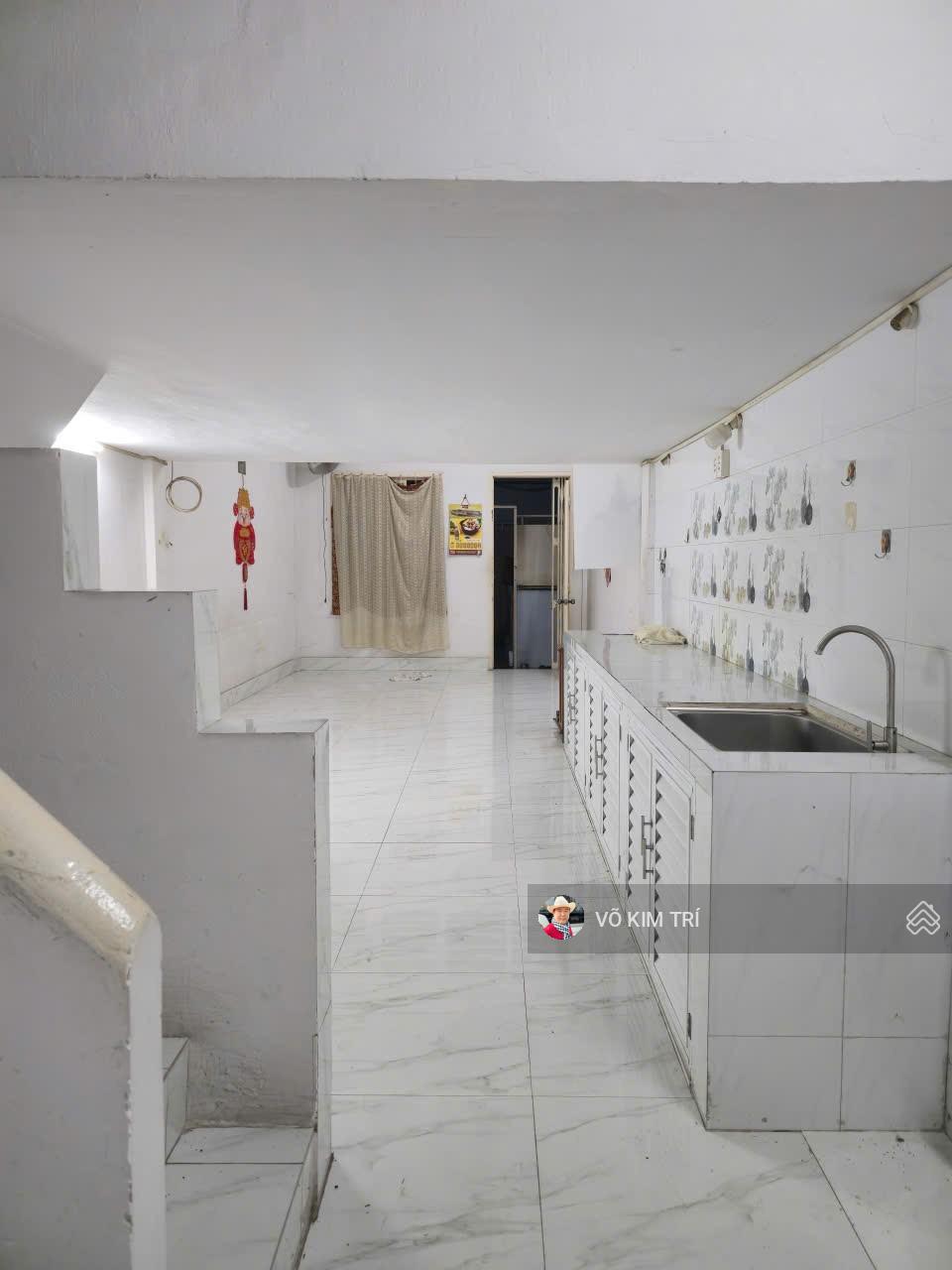 Quận 5 CC Phạm Đôn lầu 2 gần trường ĐHYD SHR vĩnh viễn giá 2,1tỷ